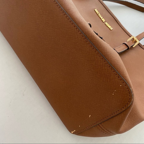 MICHAEL KORS Women’s O/S Camel Brown Medium Leather Tote Purse - Picture 8 of 12